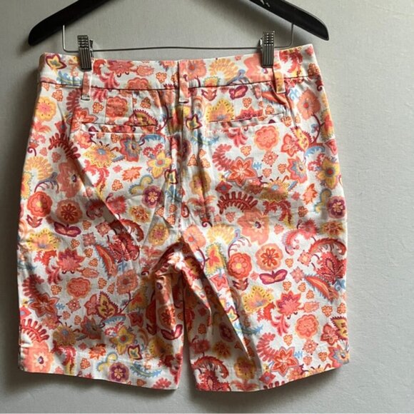 TALBOTS PERFECT SHORTS - 9”- CHARMING FLORAL SZ 33 - Picture 4 of 9
